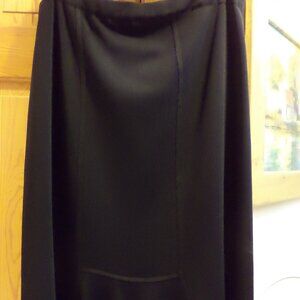 MISOOK ~ Black with Overlay Vertical Accents and Tulip Hemline on Back -Size: XL